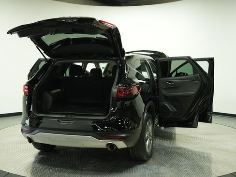 Used 2023 Chevrolet Blazer LT w/ LPO, Floor Liner Package AWD/4WD image 12
