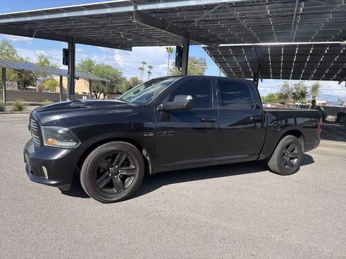 Used 2015 RAM 1500 Sport w/ Black Ram 1500 Sport Group AWD/4WD image 4