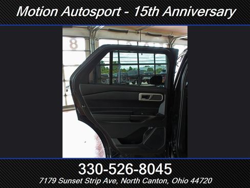 Used 2020 Ford Explorer XLT w/ Equipment Group 202A AWD/4WD image 39