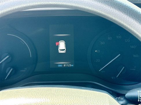 Used 2022 Toyota Sienna LE image 13