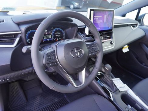 New 2026 Toyota Corolla SE image 9