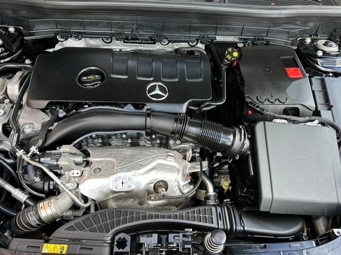 Used 2023 Mercedes-Benz GLB 250 4MATIC image 53