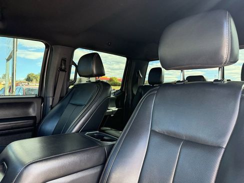 Used 2022 Ford F350 Lariat w/ FX4 Off-Road Package image 38