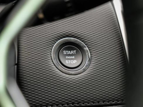 New 2026 Land Rover Discovery Sport Landmark AWD/4WD image 25