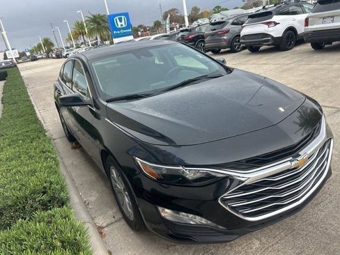 Used 2024 Chevrolet Malibu LT FWD image 3