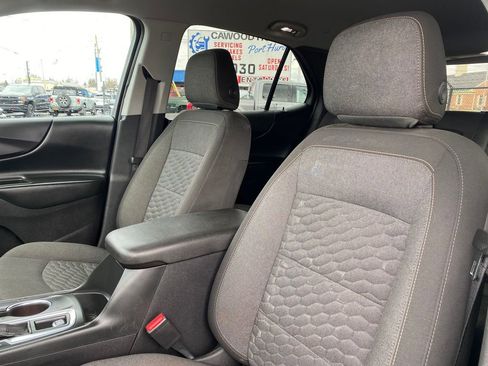 Used 2019 Chevrolet Equinox LT w/ LPO, Floor Liner Package image 9
