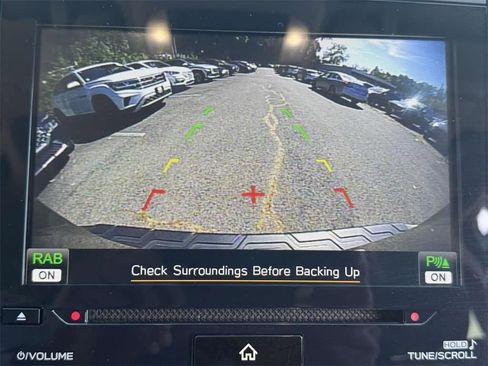 Used 2022 Subaru Forester Touring image 28