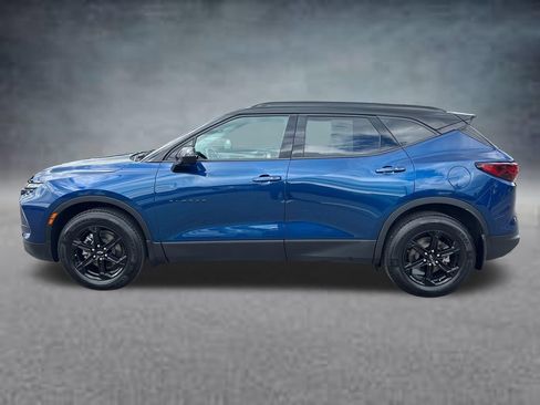 Used 2023 Chevrolet Blazer LT w/ Convenience Package AWD/4WD image 2