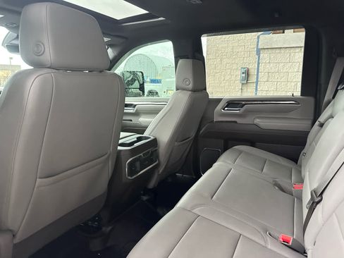 Used 2024 Chevrolet Silverado 3500 LTZ w/ LTZ Premium Package image 32