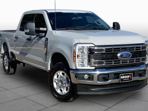 Certified 2025 Ford F250 XLT w/ 360-Degree Camera Package AWD/4WD image 2