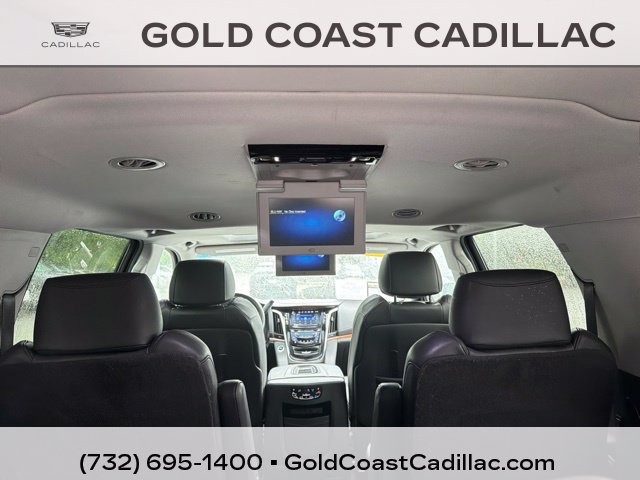 Used 2020 Cadillac Escalade ESV Luxury AWD/4WD image 15