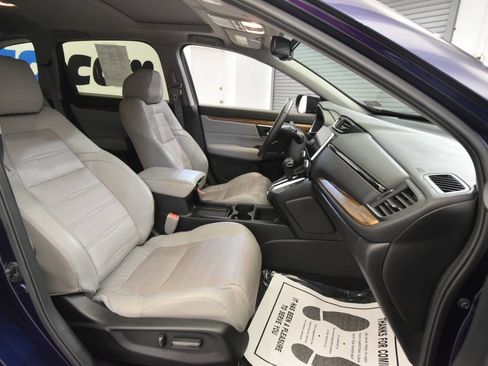 Used 2019 Honda CR-V Touring image 17
