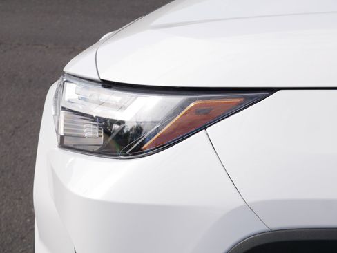 Certified 2025 Toyota RAV4 XLE AWD/4WD image 16