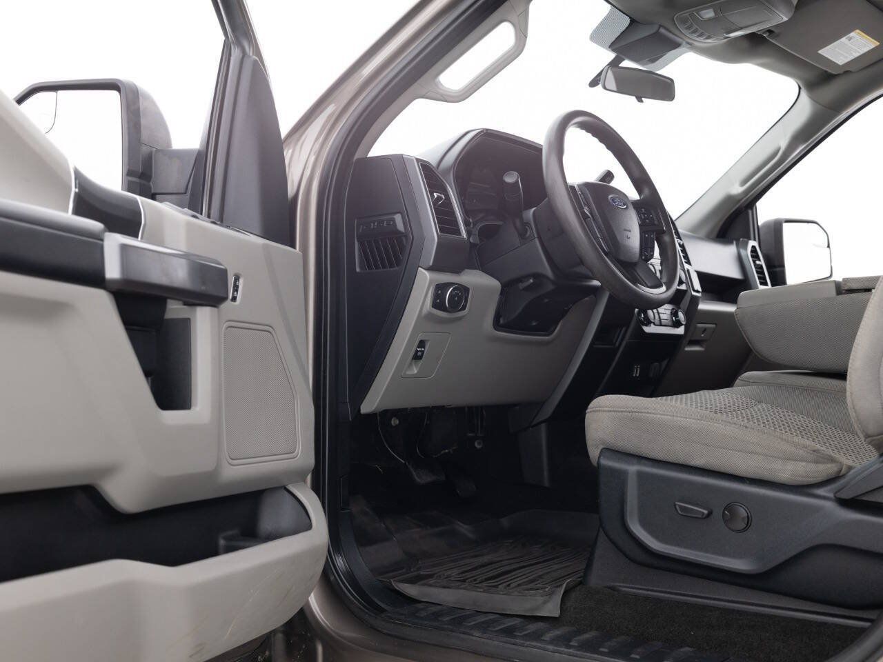 Used 2020 Ford F150 XLT AWD/4WD image 28