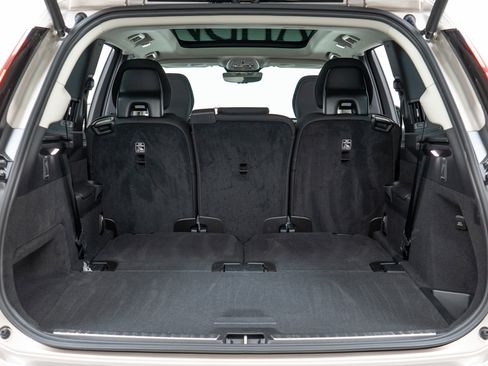 New 2026 Volvo XC90 B6 Plus image 10