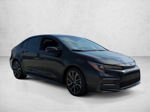 Certified 2022 Toyota Corolla SE FWD image 3