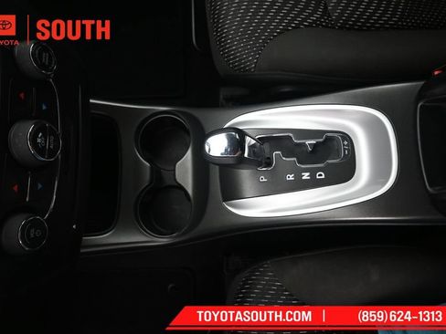 Used 2019 Dodge Journey SE FWD image 21