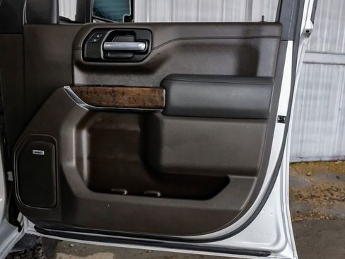 Used 2020 GMC Sierra 3500 Denali w/ Technology Package image 47