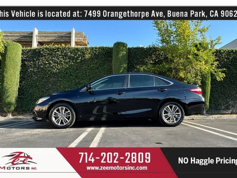 Used 2017 Toyota Camry SE FWD image 11