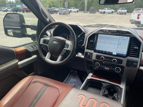 Used 2022 Ford F350 King Ranch w/ King Ranch Ultimate Package AWD/4WD image 36