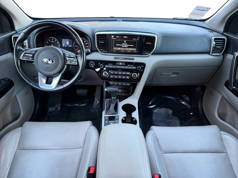 Used 2021 Kia Sportage EX w/ EX Technology Package image 10