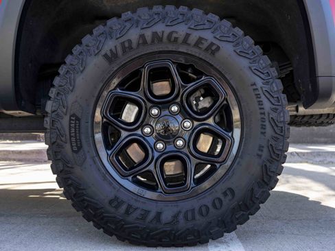 Used 2024 Chevrolet Silverado 1500 ZR2 w/ ZR2 Bison Edition image 21