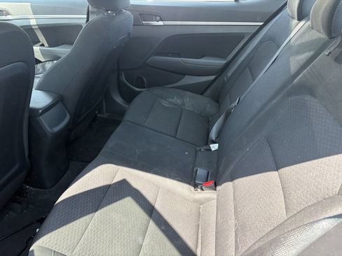 Used 2020 Hyundai Elantra SEL w/ Cargo Package (C1) FWD image 14
