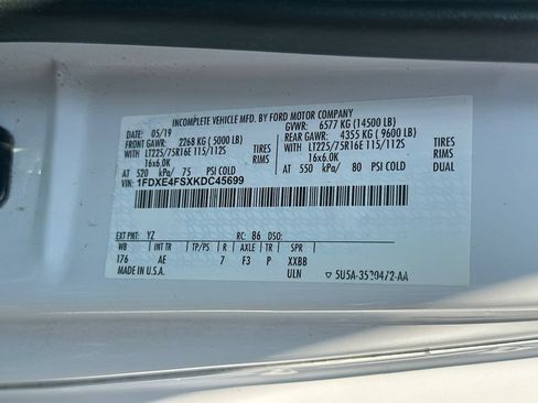 Used 2019 Ford E-450 and Econoline 450 Super Duty w/ Power Windows & Locks Group RWD image 32