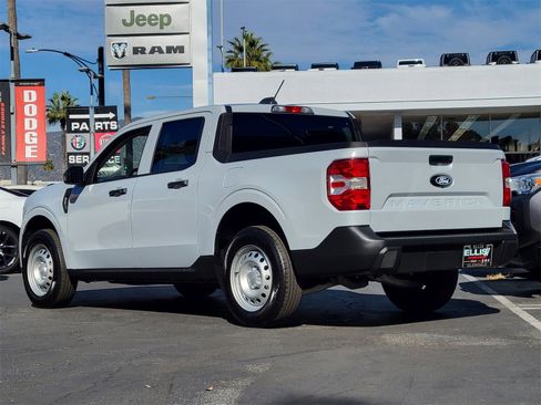 Used 2025 Ford Maverick XL w/ Equipment Group 102A image 2