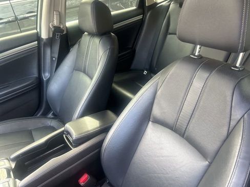 Used 2018 Honda Civic EX-L image 6