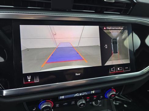 Used 2025 Audi Q3 2.0T Premium Plus w/ Premium Plus Package image 23