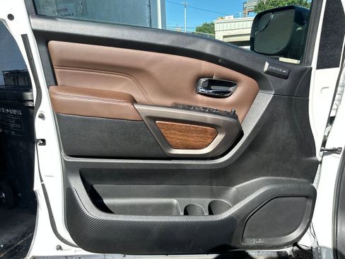 Used 2024 Nissan Titan Platinum Reserve w/ Moonroof Package AWD/4WD image 9