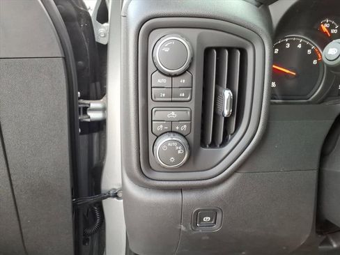New 2026 Chevrolet Silverado 1500 Custom Trail Boss AWD/4WD image 26