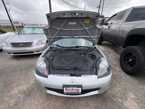 Used 2002 Toyota MR2 RWD image 76
