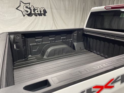 New 2025 Chevrolet Silverado 1500 Custom w/ LPO, Dark Essentials Package image 20