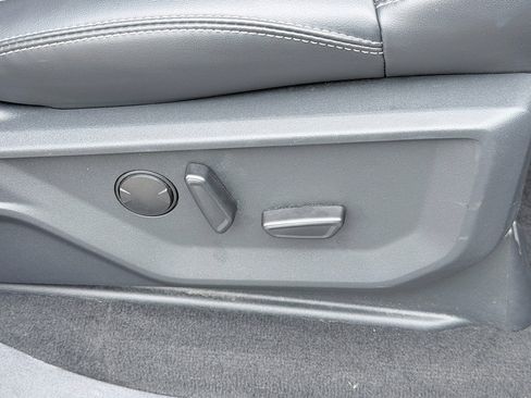 Used 2025 Ford Expedition Platinum AWD/4WD image 26