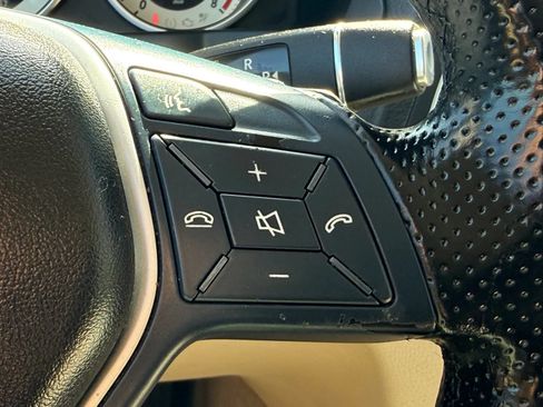 Used 2016 Mercedes-Benz E 400 Cabriolet image 35