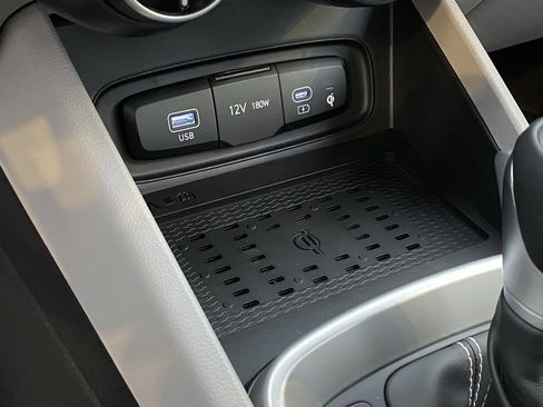 New 2026 Hyundai Venue SEL image 19