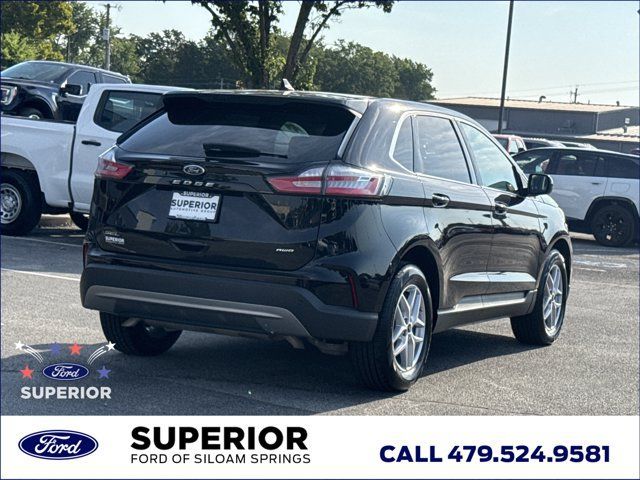Used 2024 Ford Edge SEL AWD/4WD image 3