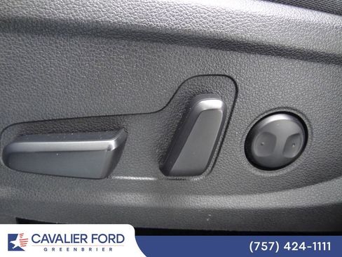 Used 2022 Hyundai Santa Fe XRT FWD image 7