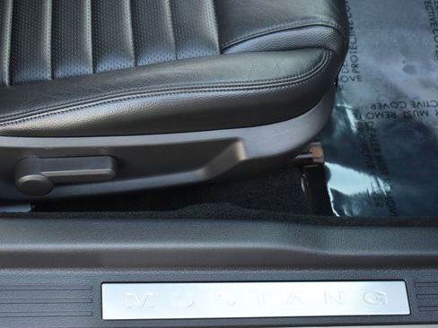 Used 2005 Ford Mustang GT image 31