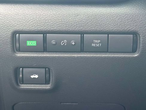 Used 2023 Nissan Sentra SV w/ All-Weather Package FWD image 17