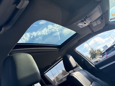 Used 2015 Toyota Highlander XLE image 14