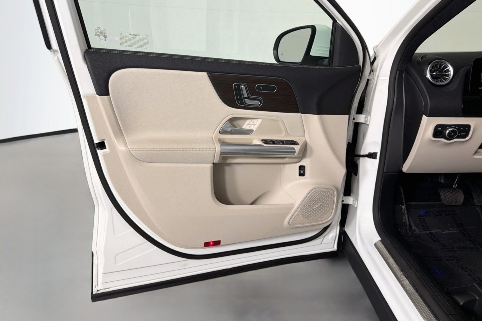 Certified 2026 Mercedes-Benz GLA 250 image 24