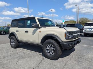 New 2025 Ford Bronco Badlands video 2