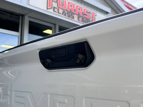 Used 2021 Chevrolet Silverado 2500 High Country w/ Z71 Off-Road Package AWD/4WD image 9