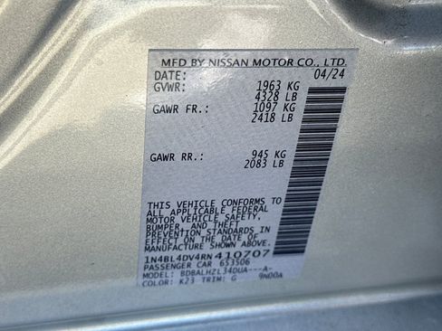 Used 2024 Nissan Altima 2.5 SV FWD image 28