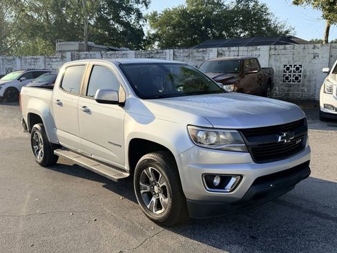 Used 2020 Chevrolet Colorado Z71 image 2