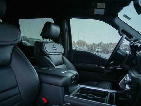 Used 2025 Ford F250 Platinum image 13