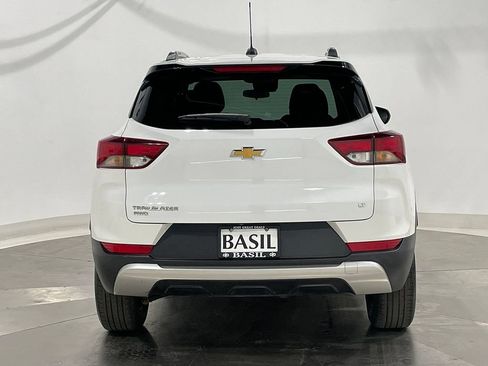 Used 2023 Chevrolet TrailBlazer LT AWD/4WD image 12